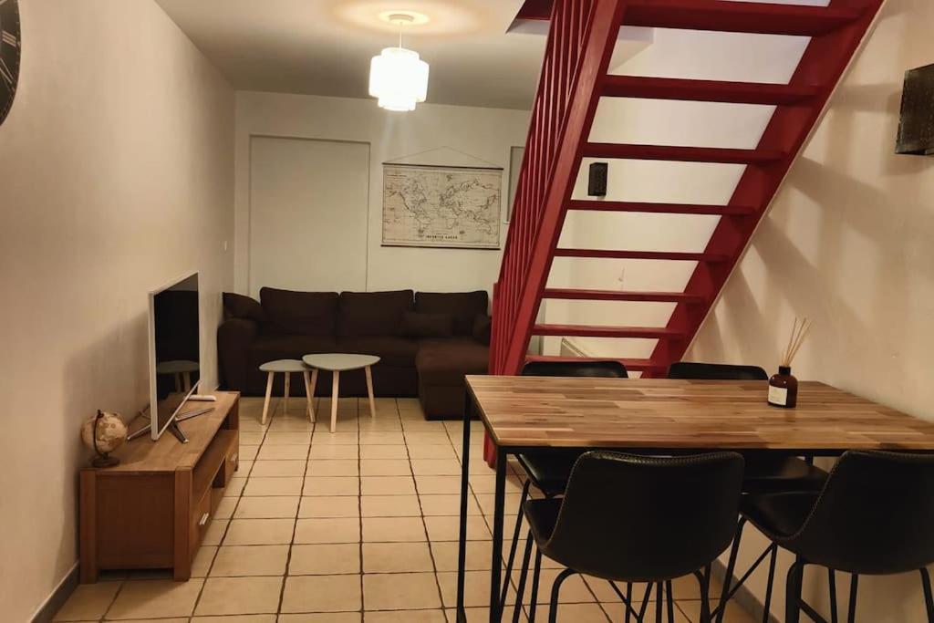 Charmante Maison De Ville Bolbec Eksteriør bilde
